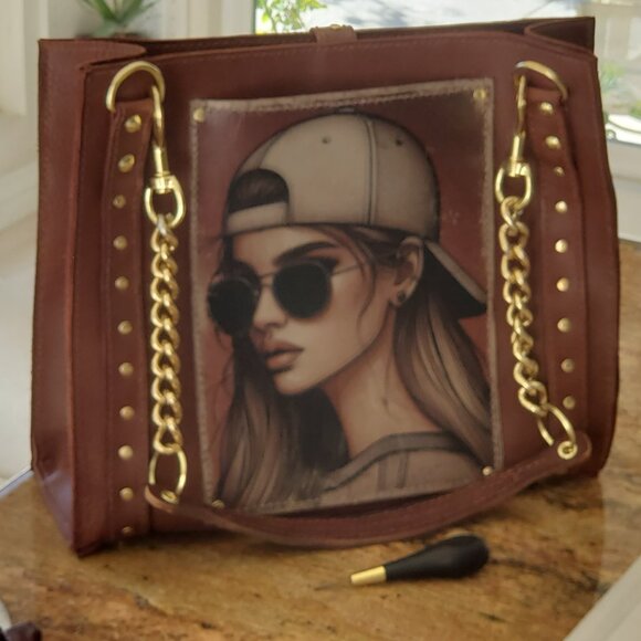 AI-Meets-Artisan Tote: One-of-a-Kind Cool - Picture 14 of 15